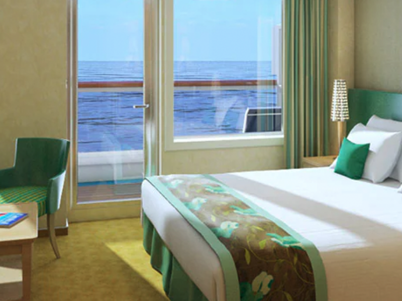 Cloud 9 Spa Suite